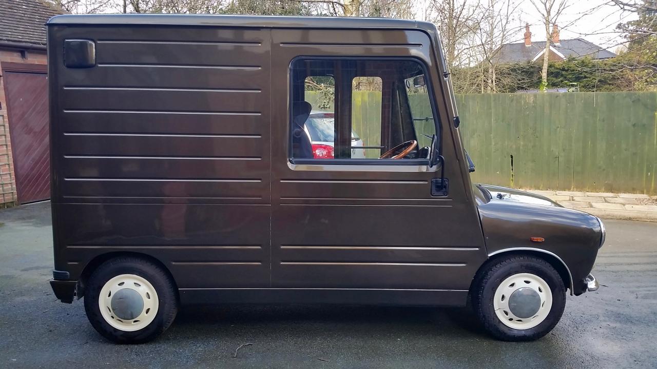 daihatsu-mira-van-x-mini-second-hand-catering-equipment-shrewsbury-shropshire